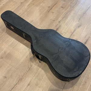 Xtreme Palour Heavy Duty 5 ply crossgrain plywood covered in black croc vinyl