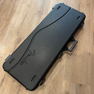 Fender Deluxe Moulded Strat/Tele Guitar Case