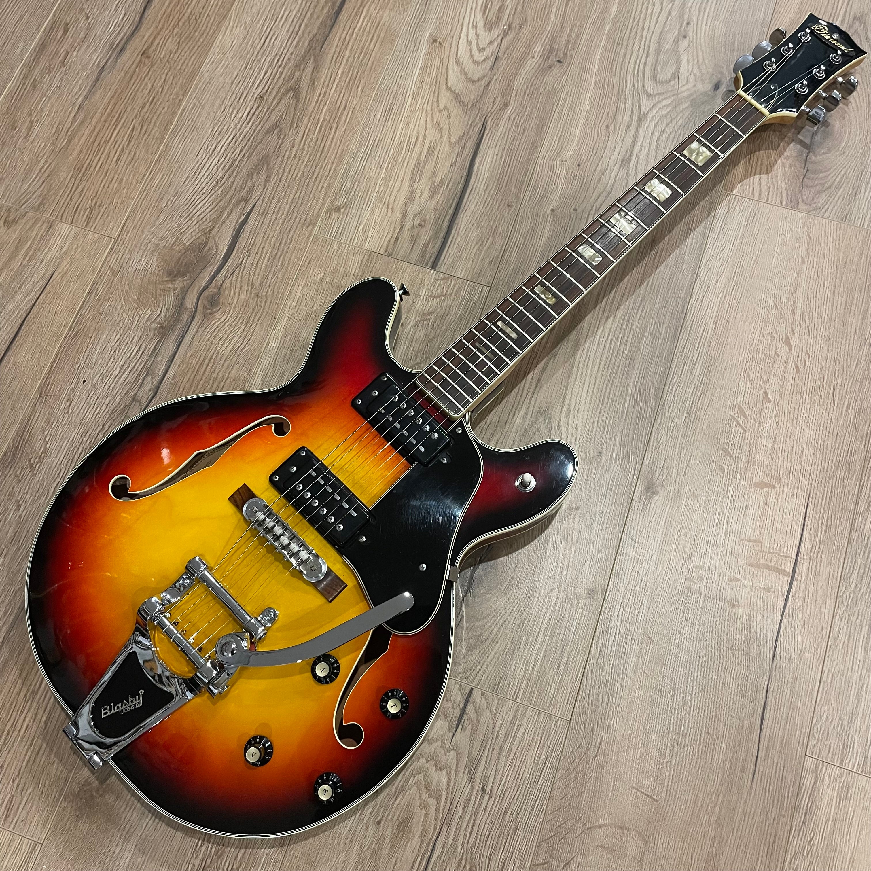 Aria Diamond 781 Sunburst - MIJ with Case – Southside Sounds