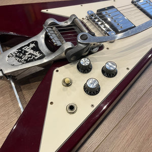 Gibson Flying V - 2003 - USA with Bigsby - Wine Red