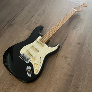 Fender DLX Stratocaster - Black - 2001 - Made in USA