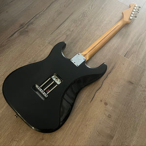Fender DLX Stratocaster - Black - 2001 - Made in USA